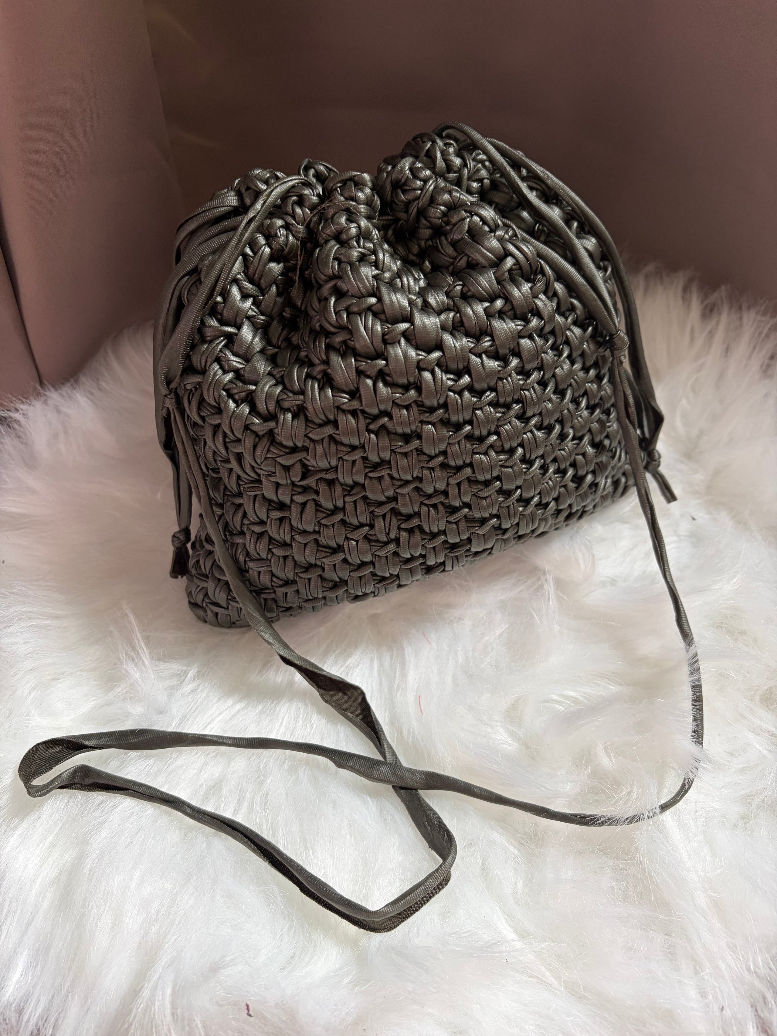 Pouch bag